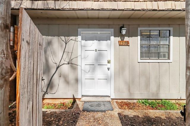 1388 Wood Circle S, Morrow, GA 30260