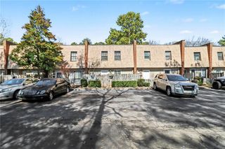 1388 Wood Circle S, Morrow, GA 30260