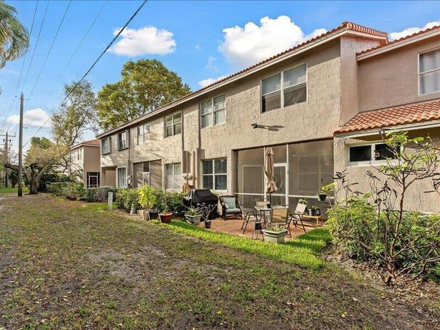 20970 Via Alamanda 2, Boca Raton, FL 33428