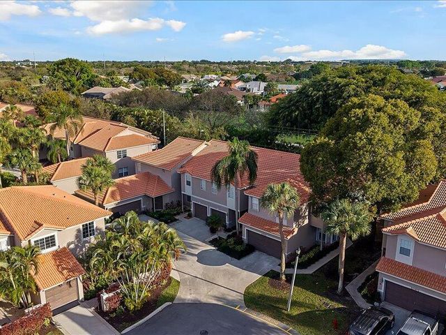 20970 Via Alamanda 2, Boca Raton, FL 33428