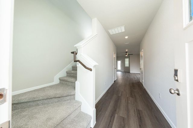 2110 Creole Creek Lane, Houston, TX 77090
