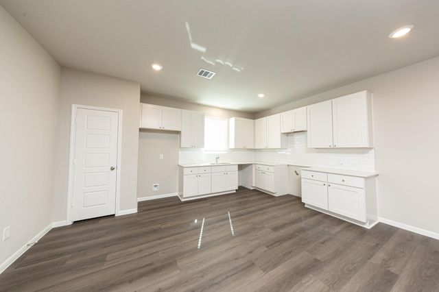 2110 Creole Creek Lane, Houston, TX 77090