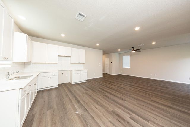 2110 Creole Creek Lane, Houston, TX 77090