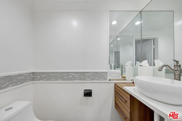 6840 Balboa Boulevard 507, Los Angeles, CA 91406