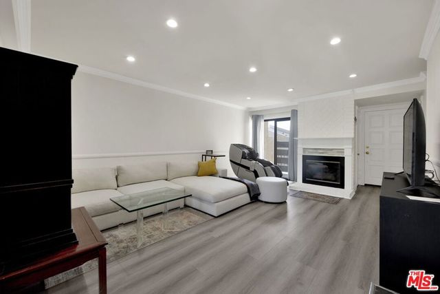 6840 Balboa Boulevard 507, Los Angeles, CA 91406