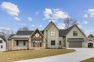 696 Fanning Bend Dr, Winchester, TN 37398