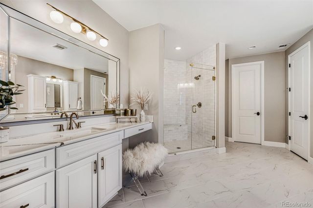 9876 Crimson Oak Court, Parker, CO 80134