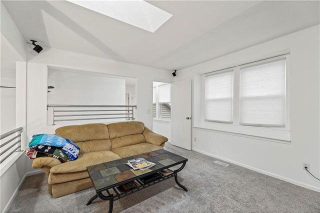 304 Lancelot Drive, Liberty, MO 64068