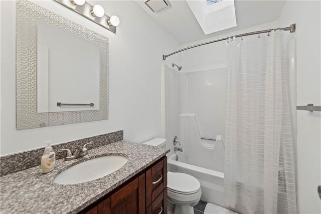 304 Lancelot Drive, Liberty, MO 64068