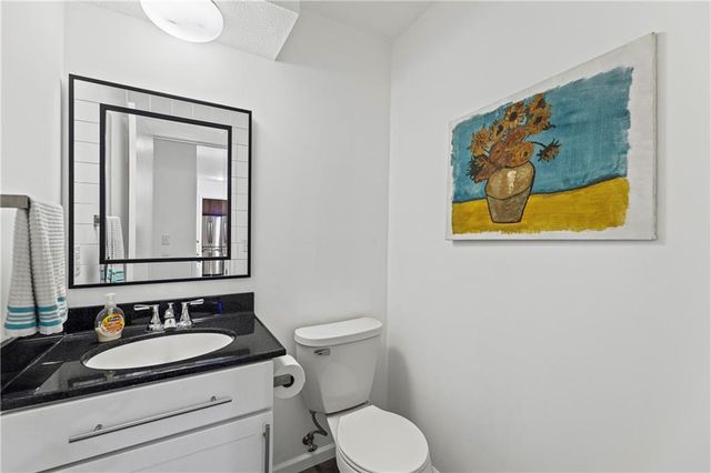 304 Lancelot Drive, Liberty, MO 64068