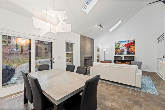 304 Lancelot Drive, Liberty, MO 64068