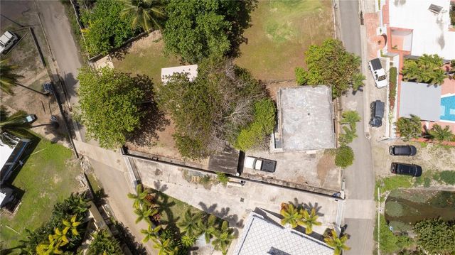 425 BRAVOS DE BOSTON, Vieques, PR 00765