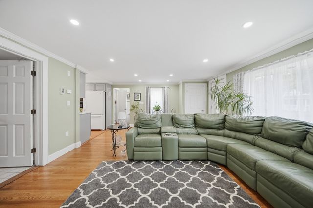 15 Bow, Danvers, MA 01923