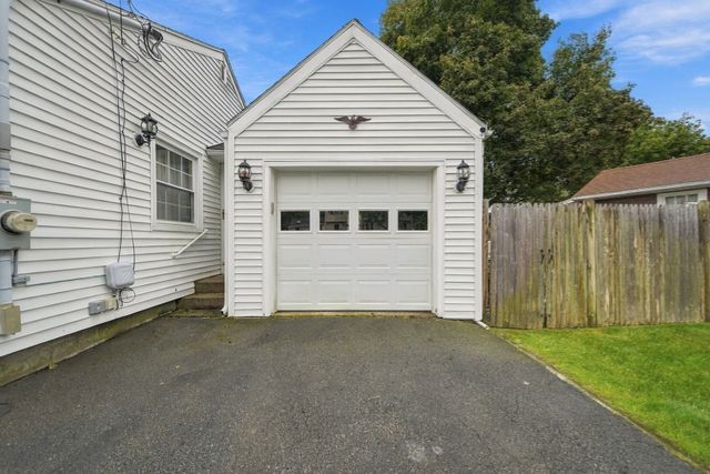 15 Bow, Danvers, MA 01923