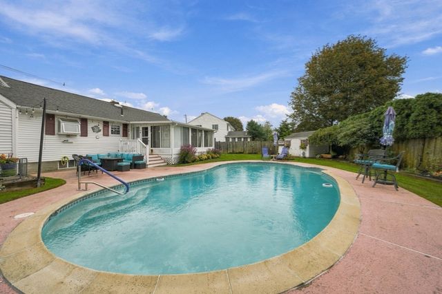 15 Bow, Danvers, MA 01923