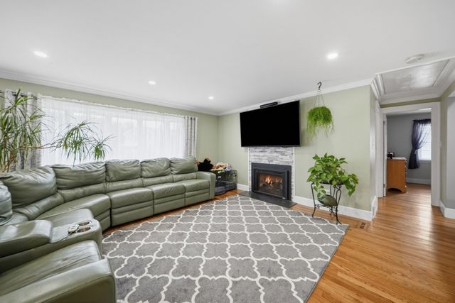 15 Bow, Danvers, MA 01923