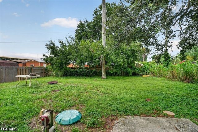 273 Whittier AVE, North Fort Myers, FL 33917