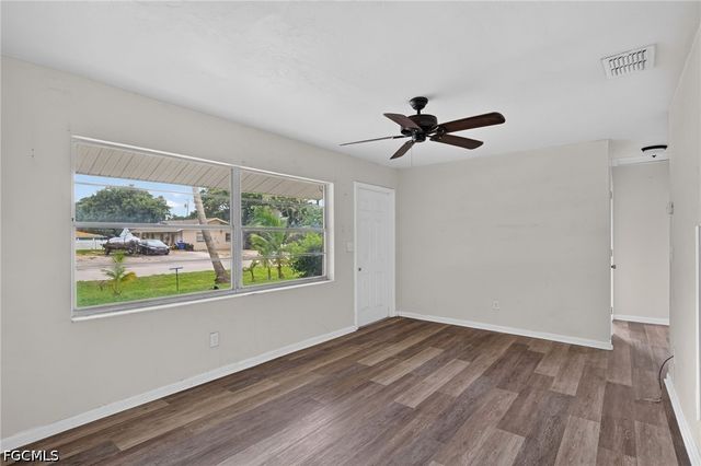 273 Whittier AVE, North Fort Myers, FL 33917