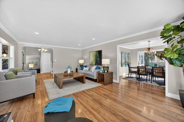 8560 Phoenix Ave, Fair Oaks, CA 95628