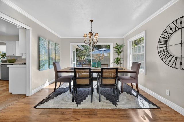 8560 Phoenix Ave, Fair Oaks, CA 95628