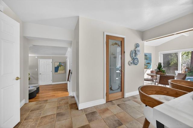 8560 Phoenix Ave, Fair Oaks, CA 95628