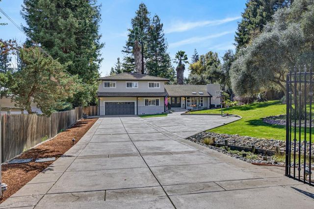 8560 Phoenix Ave, Fair Oaks, CA 95628