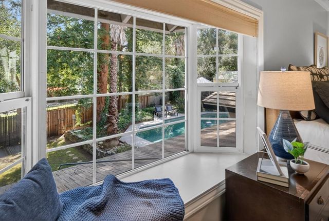 8560 Phoenix Ave, Fair Oaks, CA 95628