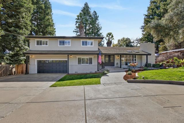 8560 Phoenix Ave, Fair Oaks, CA 95628