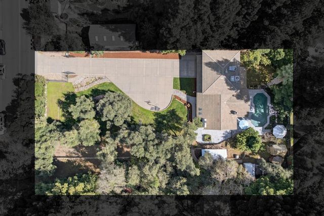 8560 Phoenix Ave, Fair Oaks, CA 95628