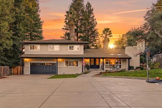 8560 Phoenix Ave, Fair Oaks, CA 95628