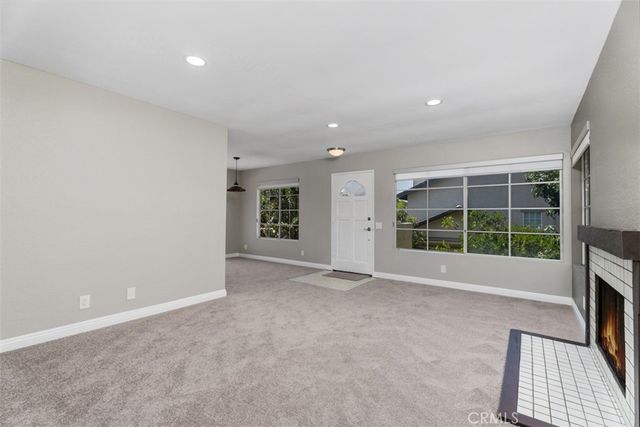 19 Exeter 16, Irvine, CA 92612