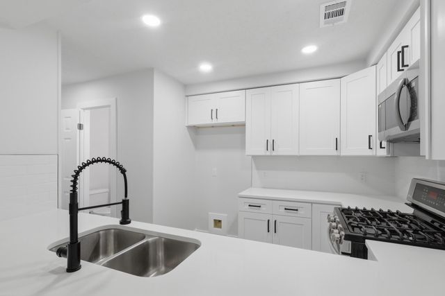 3602 Storm Creek Drive, Houston, TX 77088