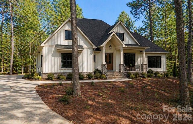 111 Rutledge Road, Mount Holly, NC 28120