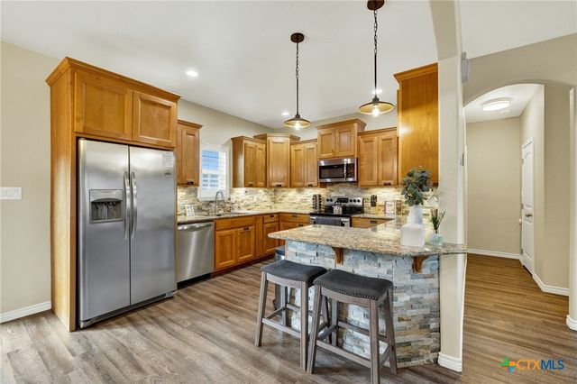596 Riviera Drive, Canyon Lake, TX 78133