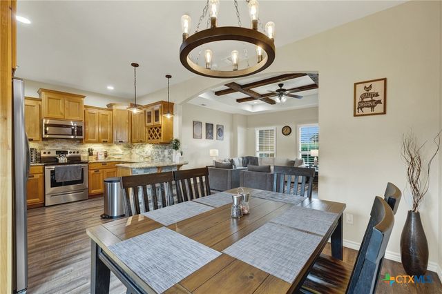 596 Riviera Drive, Canyon Lake, TX 78133