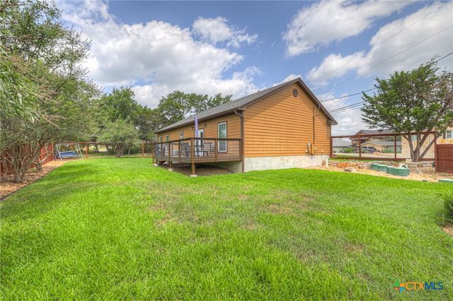 596 Riviera Drive, Canyon Lake, TX 78133