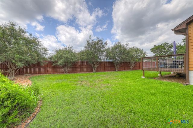 596 Riviera Drive, Canyon Lake, TX 78133