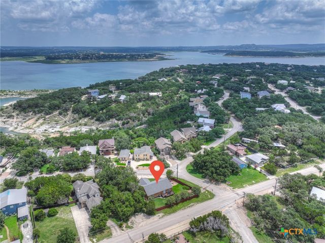 596 Riviera Drive, Canyon Lake, TX 78133
