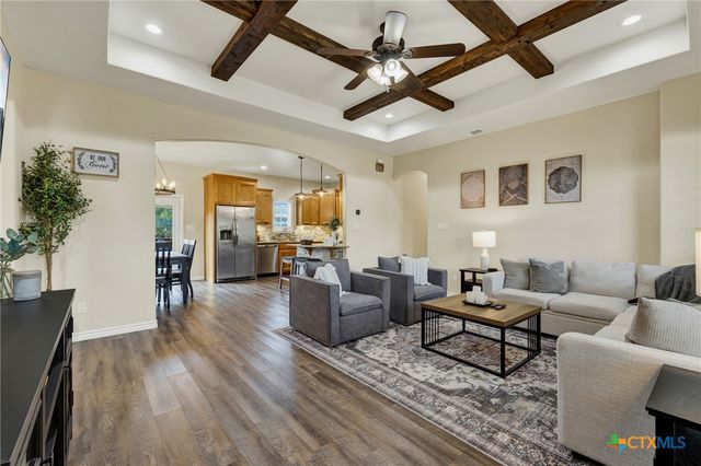 596 Riviera Drive, Canyon Lake, TX 78133