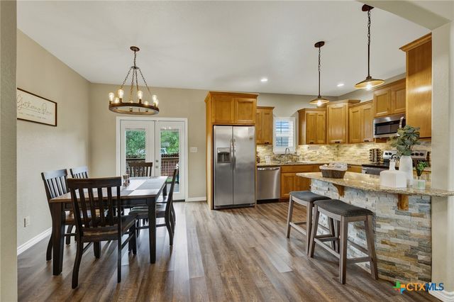 596 Riviera Drive, Canyon Lake, TX 78133