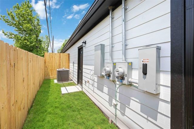 7832 Booker Street A, Houston, TX 77028
