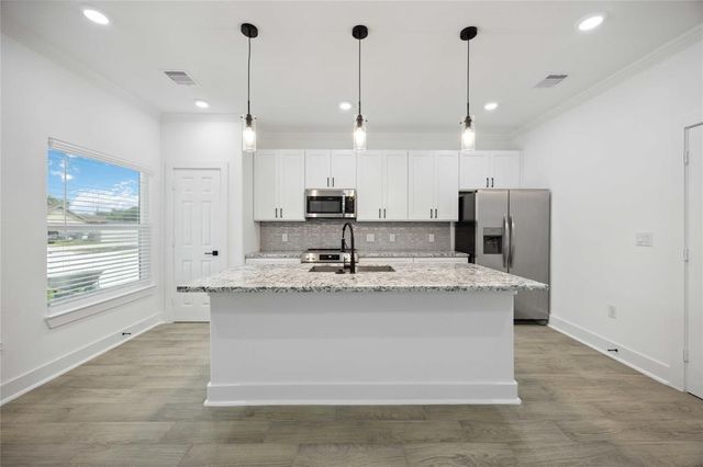 7832 Booker Street A, Houston, TX 77028