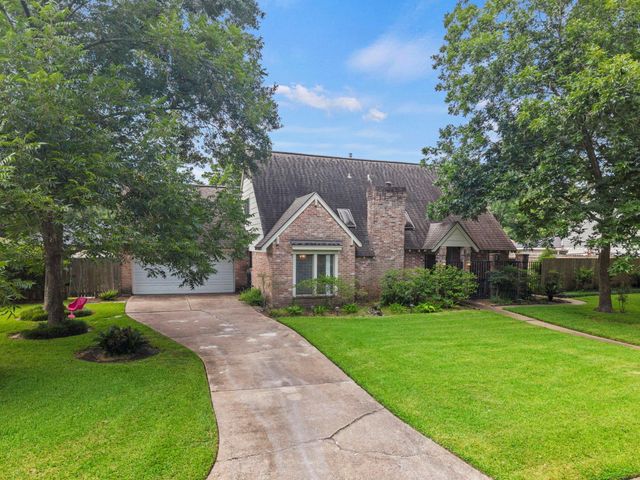 14811 Mystic Bend Dr, Cypress, TX 77429