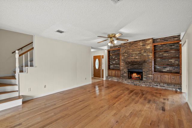 14811 Mystic Bend Dr, Cypress, TX 77429
