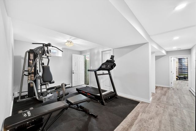 142 Edinboro St 142, Newton, MA 02460
