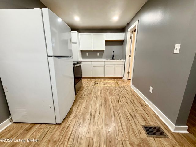 112 N 18th St, Louisville, KY 40203