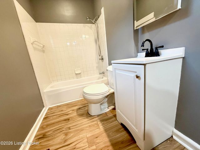 112 N 18th St, Louisville, KY 40203