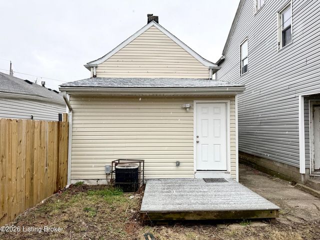 112 N 18th St, Louisville, KY 40203