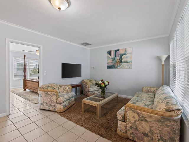 1820 S Ocean Boulevard 2b, Delray Beach, FL 33483