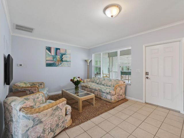 1820 S Ocean Boulevard 2b, Delray Beach, FL 33483